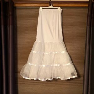 Mermaid style underskirt